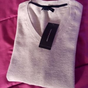 Tommy Hilfiger Sweater (NWT)